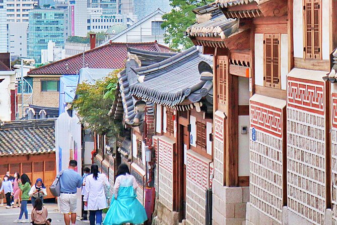 Royal Palace and Traditional Villages Wearing Hanbok Tour - Must-See Attractions