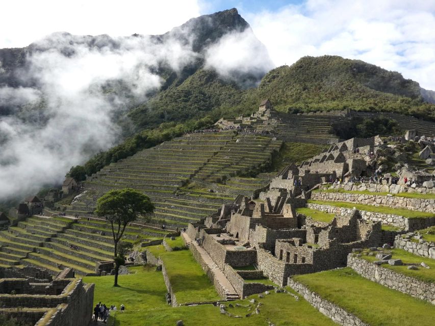 Sacred Valley Machupicchu 2D/1N - Common questions