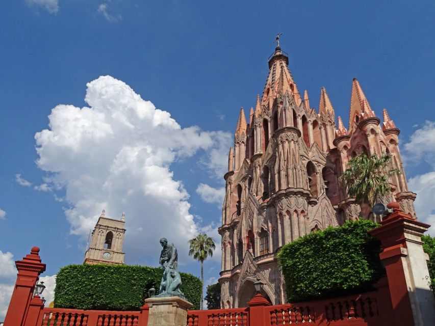 San Miguel De Allende: Walking Tour of Houses and Gardens - Review Summary