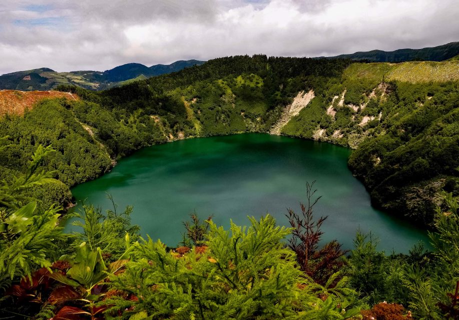 São Miguel Island: Full-Day Sete Cidades Tour - Tour Highlights