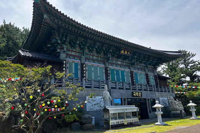 Seogwipo (The Southern City of Jeju) Jungmun Area Walking Tour - Tour Experience Details