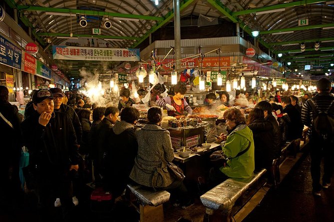 Seoul Night Tour (Gwangjang Market, Royal Palace and Naksan Park) - Night Tour Logistics and Itinerary