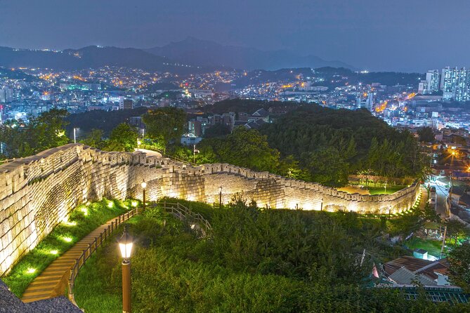 Seoul Nighttime Group Tour: Eungbongsan, Naksan, Yongbongjeong - Meeting Point and Logistics