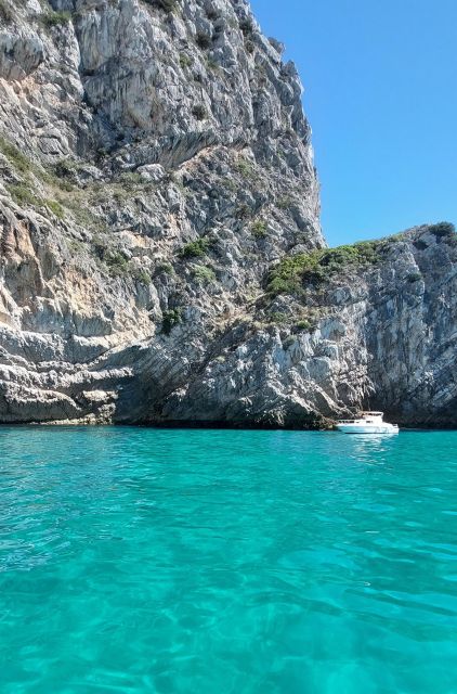 Sesimbra: Secret Bays and Beaches Boat Tour With Snorkeling - Booking Information