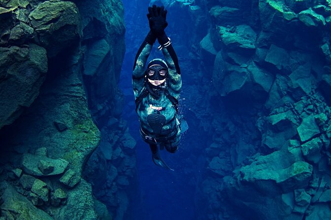 Silfra Night Freedive Tour - Night Freedive Experience