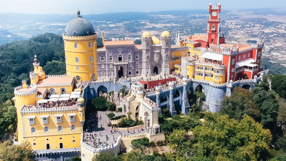Sintra and Beaches -Private Tour in Classic Car - Full Day - Highlights of Sintra