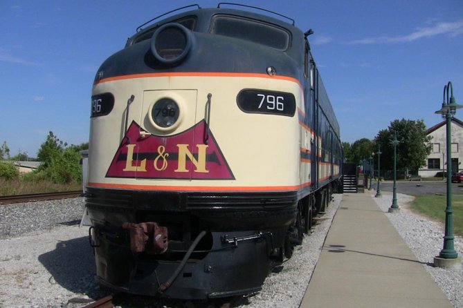Skip the Line: Historic Railpark and Train Museum Ticket With Guided Tour - Customer Feedback
