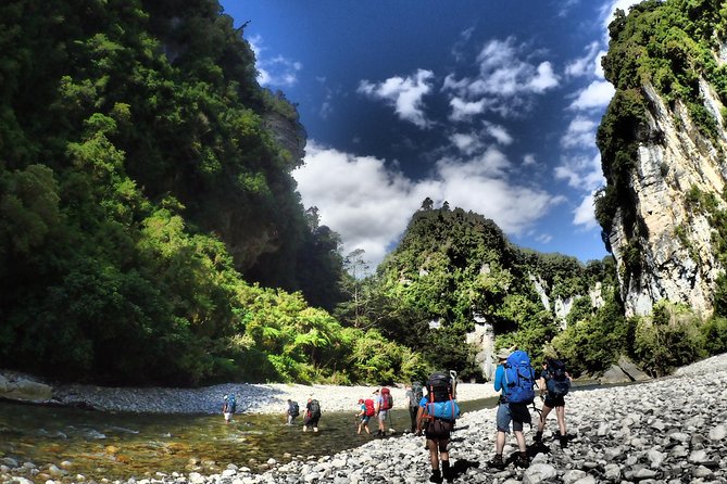 Small-Group 23-Day Hiking Tour: North and South Islands  - Auckland - Booking Information