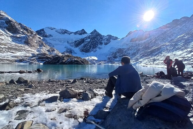 Small Group Trekking to Vinciguerra Glacier and Témpanos Lagoon - Common questions