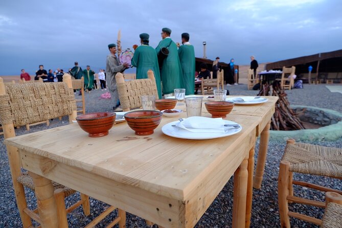 Special Dinner in Agafay Desert and Camel Ride With Sunset - Sunset Viewing