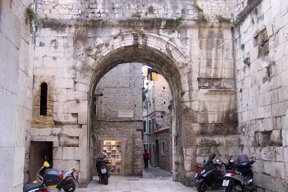 Split: 1.5-Hour Walking Tour and Diocletian's Palace - Pricing and Footwear Recommendations