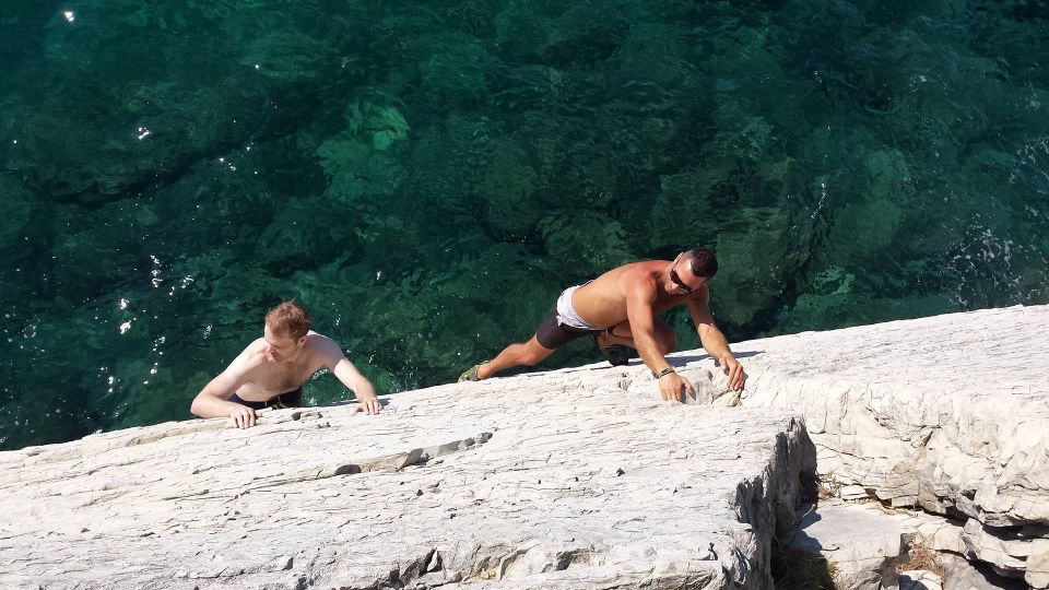 Split: Cliff Jumping & Deep Water Solo Tour - Instructor Information