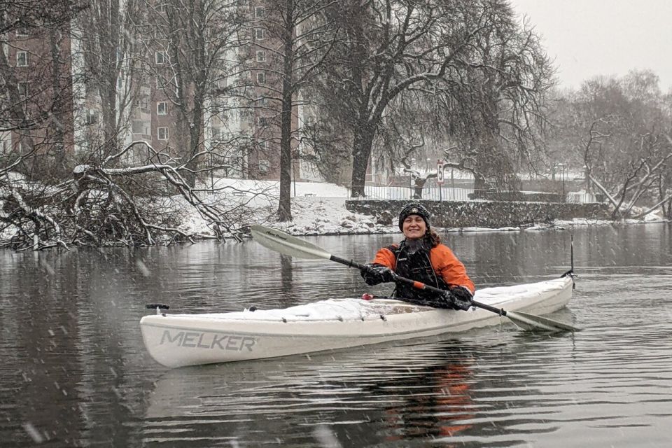 Stockholm: Winter Kayaking Tour With Optional Sauna Time - Itinerary