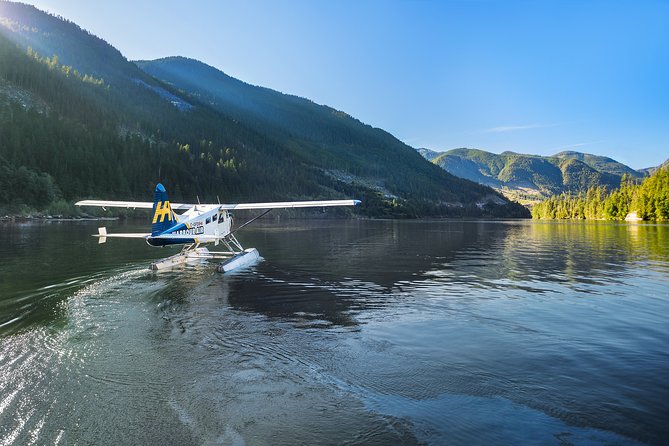 Strait of Georgia Seaplane Experience From Sechelt - Seaplane Operator Details