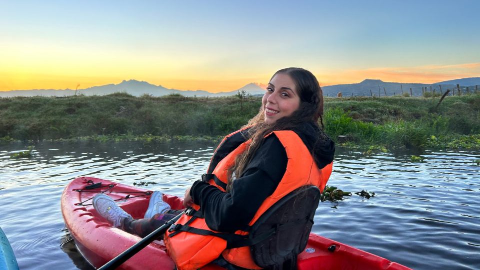 Sunrise in Xochimilco in a Kayak - Sunrise Experience