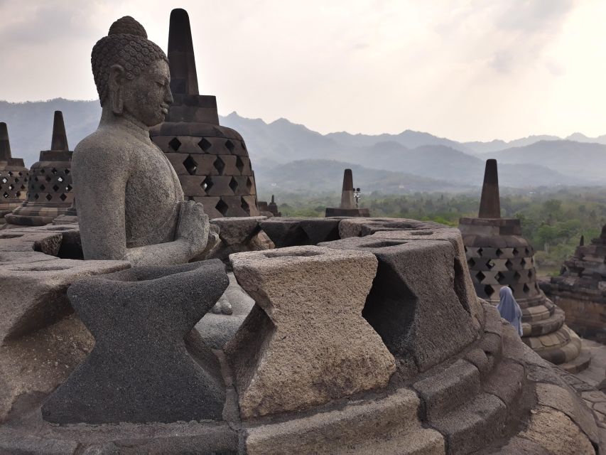 Sunrise Setumbu Hill, Borobudur & Merapi Jeep Lava Tour - Tour Description