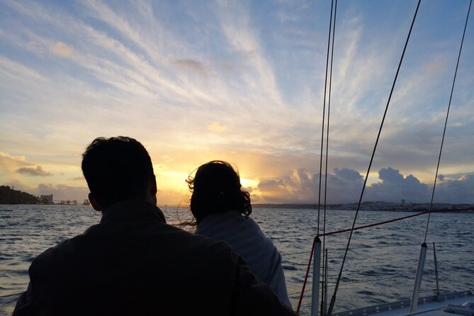 Sunset or Afternoon Boat Tour -Sailing by the Monuments With Wine - Customer Reviews
