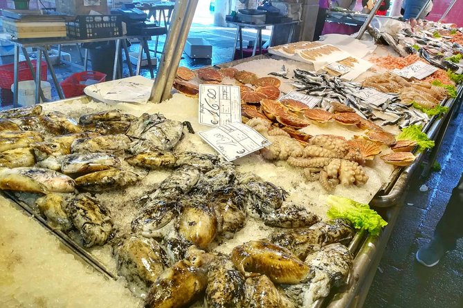 Tasty Rialto Farmers Market Food Tour in Venice With Wine Tasting & Sightseeing - Venetian Wine Experience
