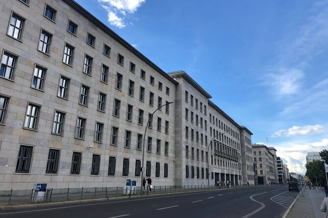 The Berlin Wall: A Self-Guided Audio Tour in the City Centre - Key Points of Interest