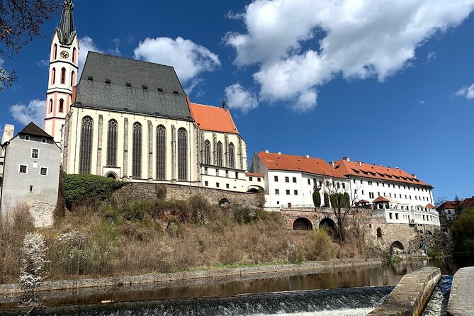 The Best of ČEský Krumlov - 3 Hours With a German-Speaking Guide - Booking and Cancellation Policy