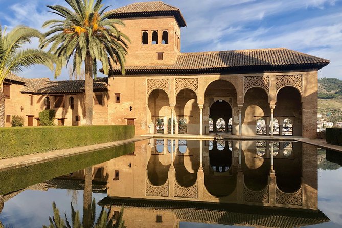 The Guided Tour in Alhambra With Polish Guide - Booking Process