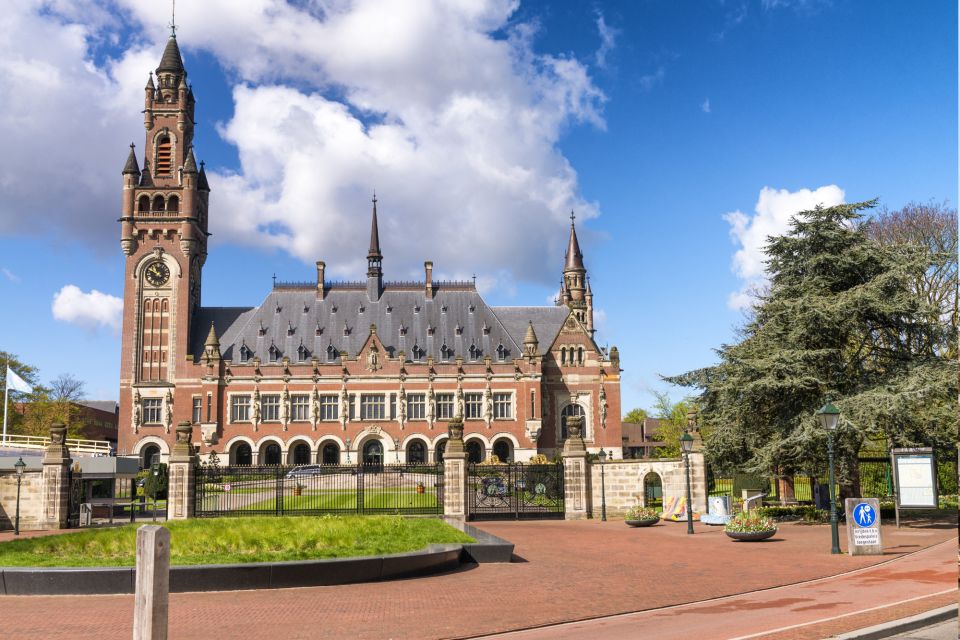 The Hague: Highlights Self-Guided Scavenger Hunt and Tour - Preparation and Requirements
