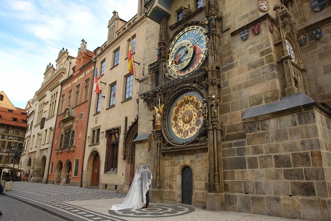 The Old Town: SELF-GUIDED WALKING TOUR (Prague) - Common questions