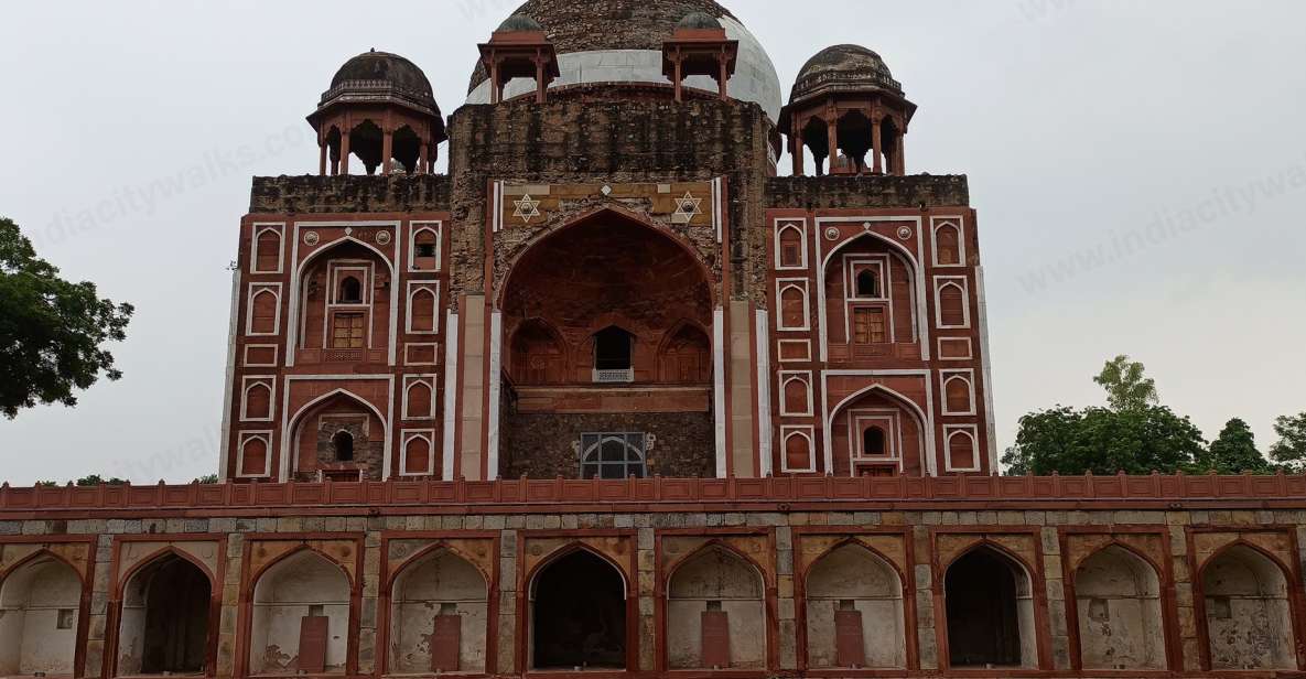 The Resting Place of All Eaters: Abdur Rahim Khan-I-Khanan's Tomb - Experience Highlights at the Tomb Complex