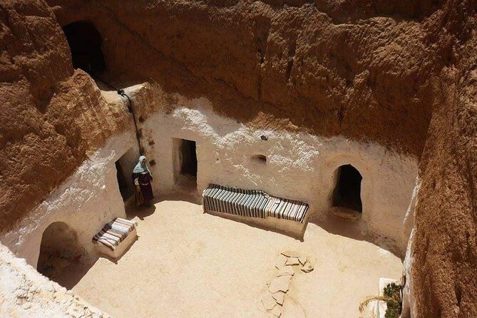 The Tunisian South Between Oasis and Mountain: 3 Days / 2 Nights Douz and Tozeur - Cultural Encounters