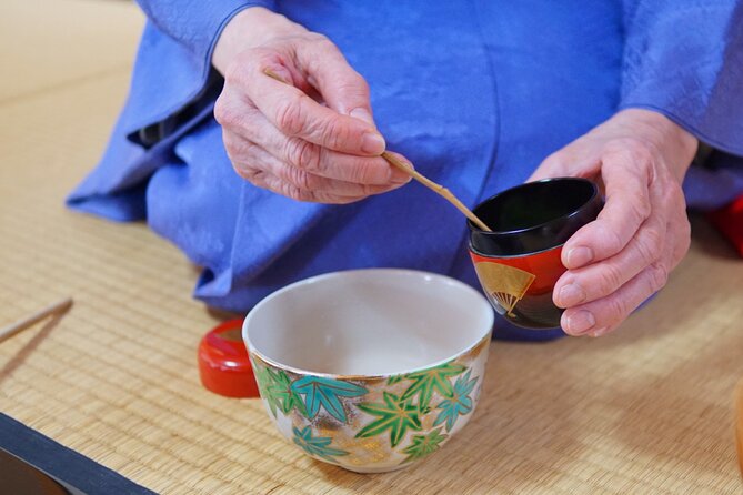 Tokyo Tea Ceremony Class at a Traditional Tea Room - Expert Guidance and Instruction