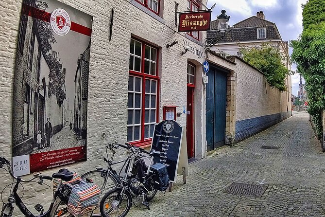 Tour of Historical Bruges Knowing the Jerusalem Chapel - Inclusions and Refreshments