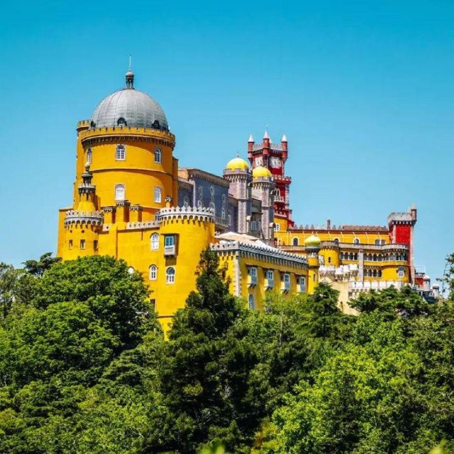 Tour Sintra - Castles and Visit to the Shore - Culinary Delights in Sintra