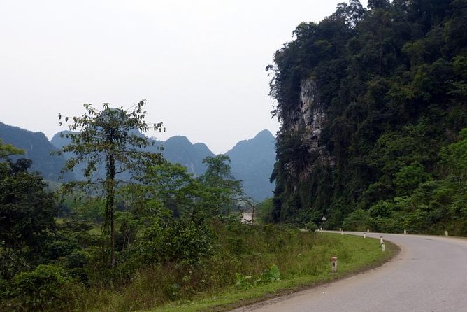 TOUR to the CAVES - Paradise & Dark CAVES From Dong Hoi City - Meeting Point