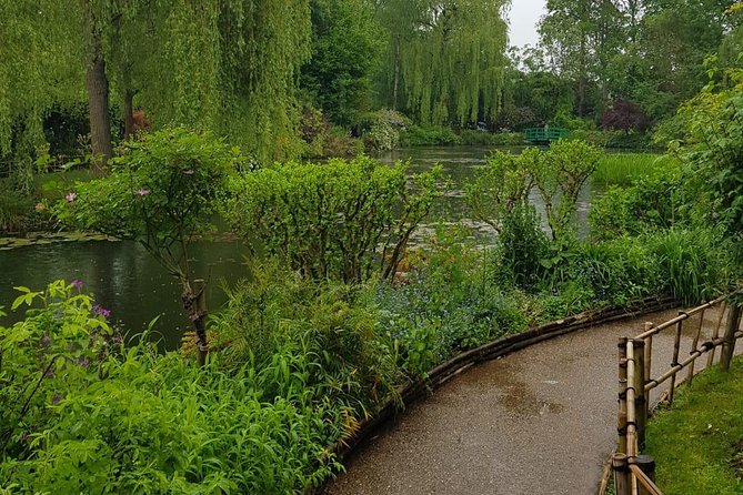 Trip Giverny Private Tour 5 Hours 1 to 2 Pax Claude Monet - Private Tour Details