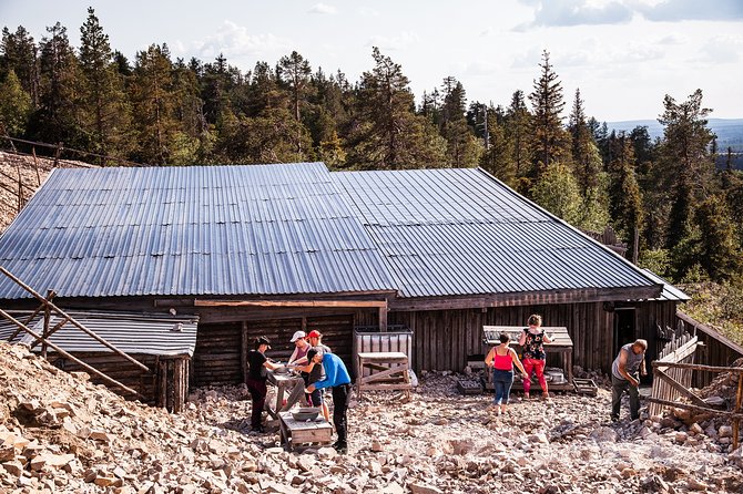 Trip to Pyhä-Luosto National Park and Amethyst Mine - Pickup and Meeting Details