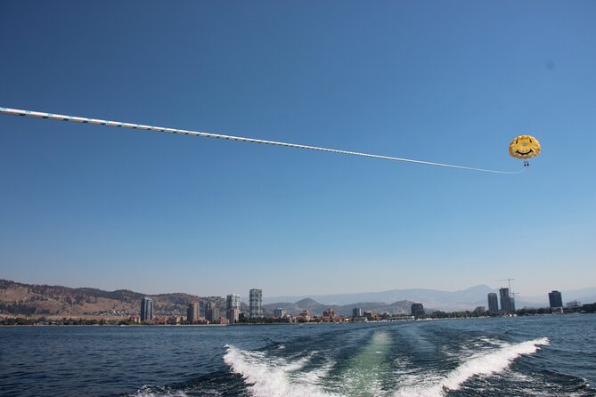 Triple Parasailing Experience in Kelowna - Reviews