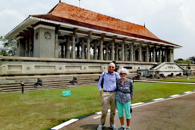 Tuk Tuk Private Safari Tour Exploring Sri Lankas Capital Colombo - Private Tuk Tuk Experience