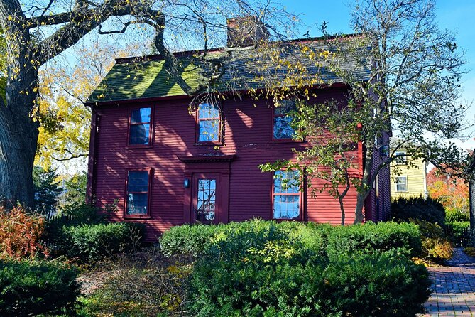 Ultimate Historic Salem and Witch Trials Self-Guided Walking Tour - Storytelling Experience