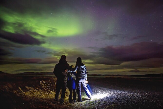 Unforgettable and Fabulous Northern Lights in Reykjavík - How to Capture Stunning Northern Lights Photos