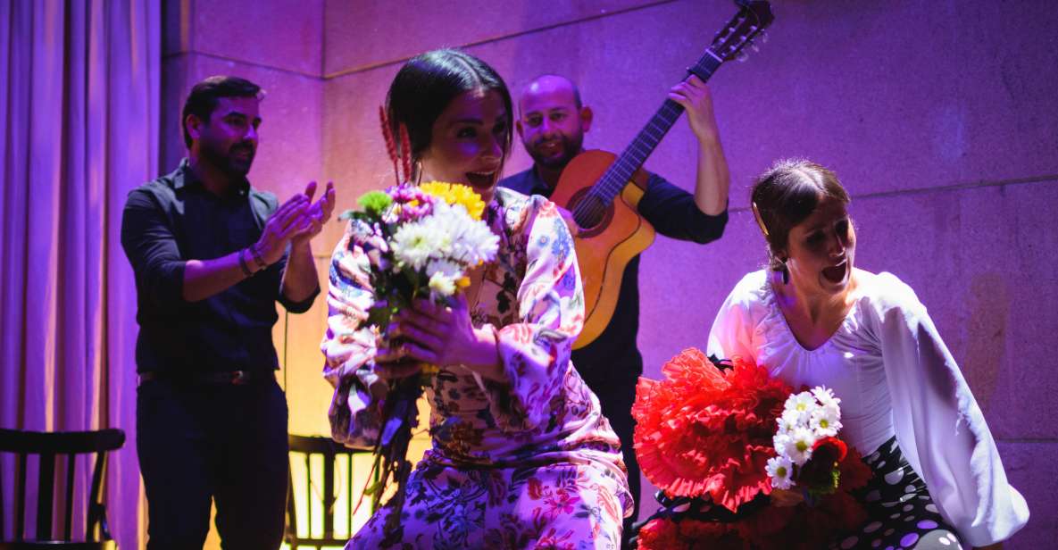 Valencia: Flamenco Show at La Linterna With Drink - Full Description