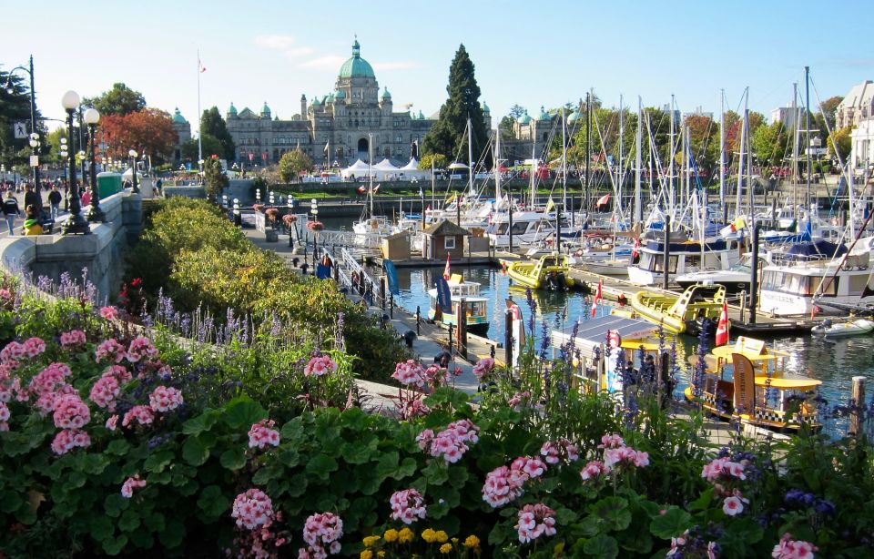 Vancouver: Private Victoria and Butchart Gardens Ferry Tour - Experience Highlights