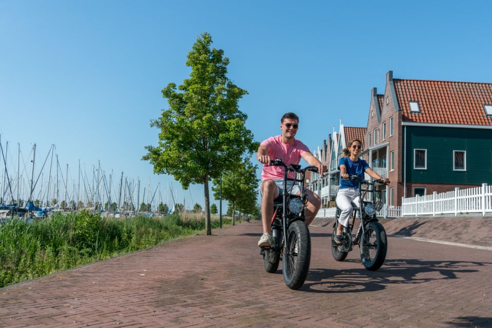 Volendam: E-Fatbike Rental - Inclusions