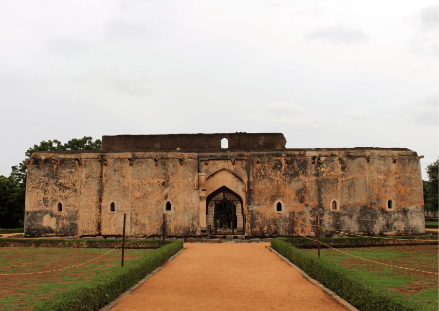 Walk Through the Time in Hampi (2 Hours Guided Walking Tour) - Starting Location