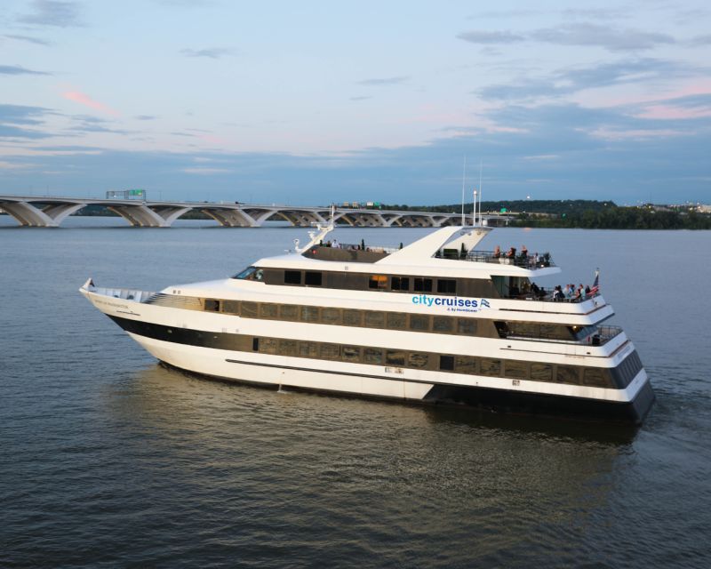 Washington DC: Thanksgiving Buffet Lunch River Cruise - Smoking Policy and Free Admission
