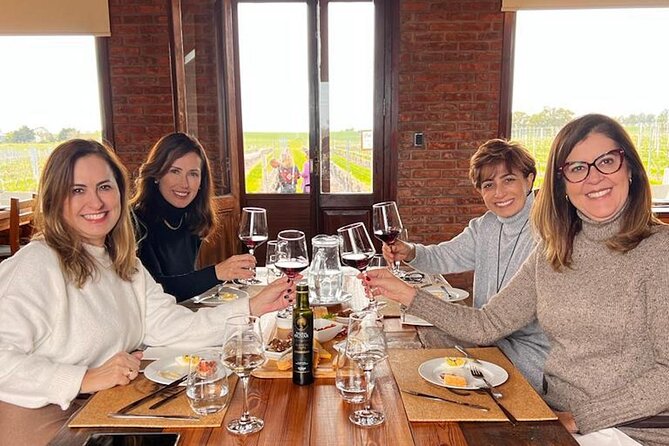 Wine Lovers - Colonia Wine Experience! - Memorable Colonia Winery Visits