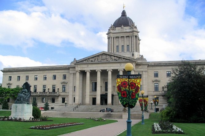 Winnipeg Scavenger Hunt: At The Heart of Canada - Meeting and Pickup Details