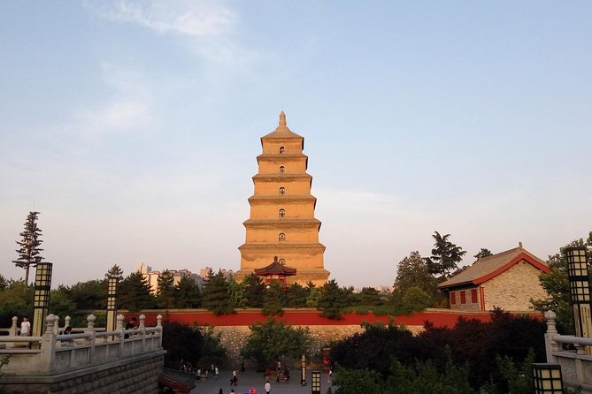 Xian Layover: City Wall and Big Wild Goose Pagoda With Airport Transfer - Pricing and Group Options