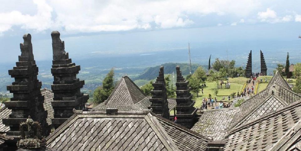 Yogyakarta: Candi Cetho, Sukuh, and Solo City Tour - Sukuh Temple Visit