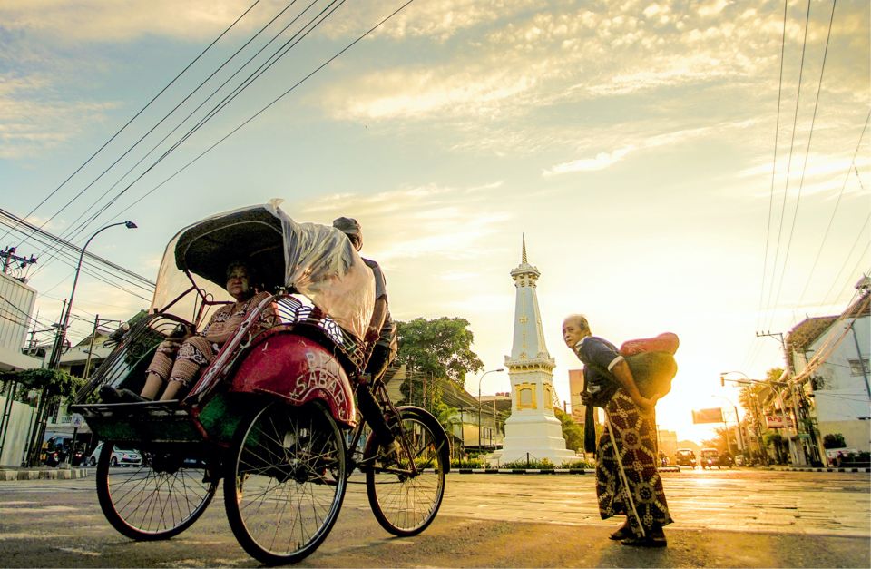 Yogyakarta: Night Walking and Street Food Tasting Tour - Experience Inclusions