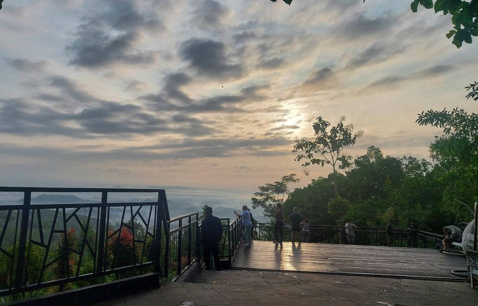 Yogyakarta: Sunrise at Borobudur Half-Day Trip With Pickup - Booking Information